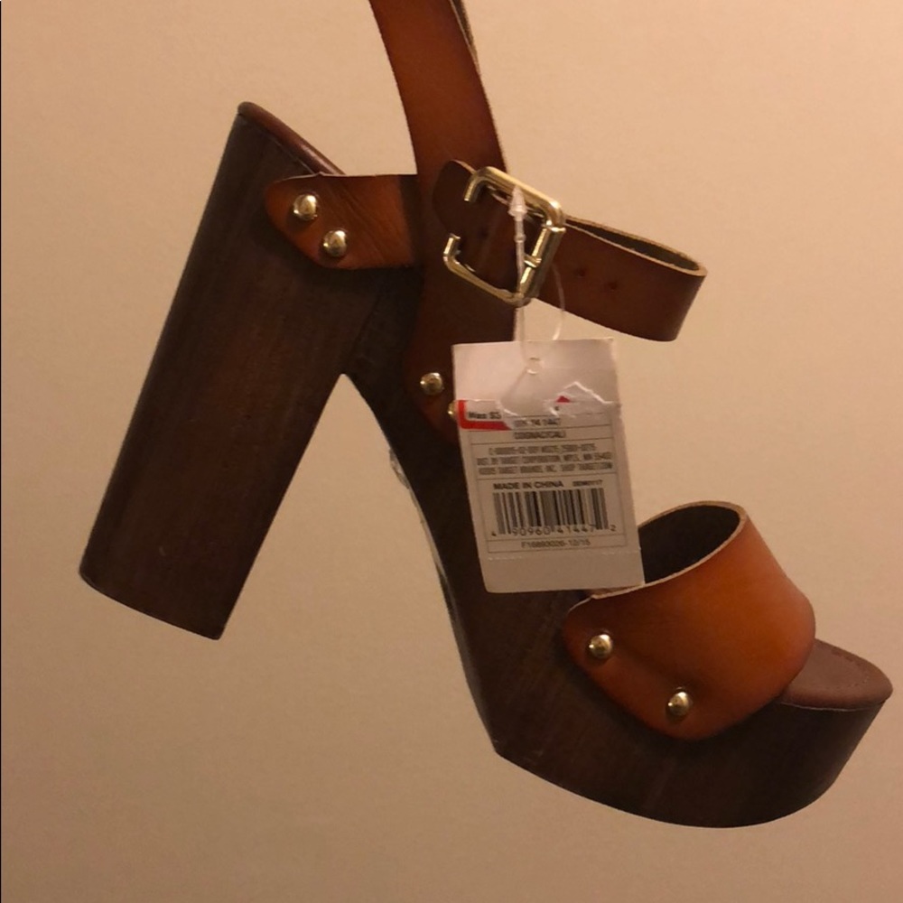 Wood Platform Sandal